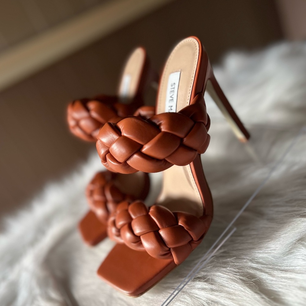 NWOT Steve Madden Kenley Heels